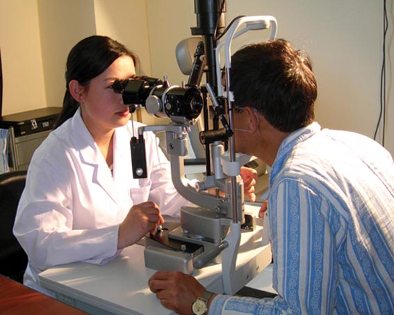 Вид услуги офтальмолога