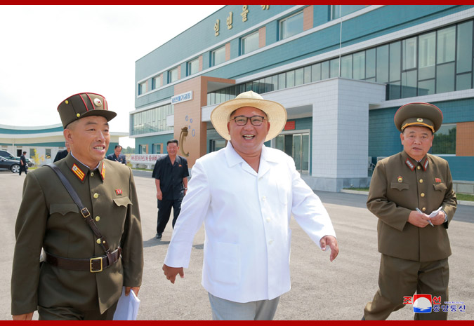Ким Чен Ын на Самчхонской сомоводческой ферме 1